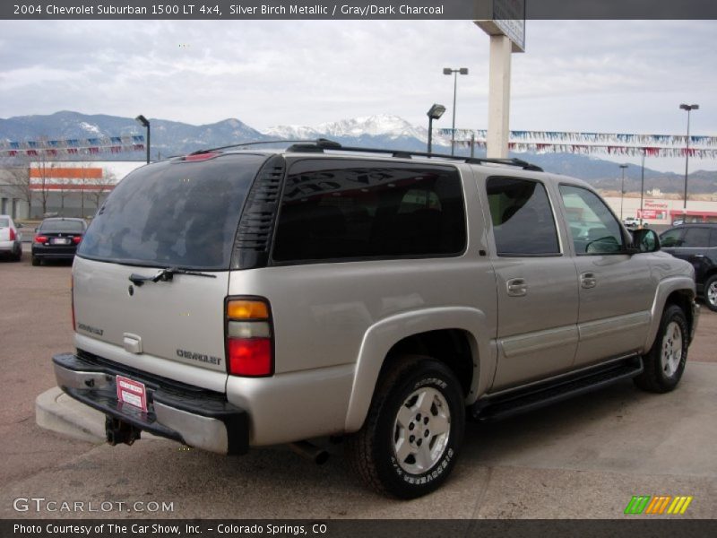 Silver Birch Metallic / Gray/Dark Charcoal 2004 Chevrolet Suburban 1500 LT 4x4
