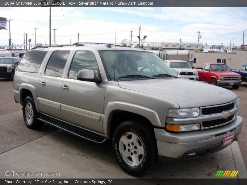 Silver Birch Metallic / Gray/Dark Charcoal 2004 Chevrolet Suburban 1500 LT 4x4