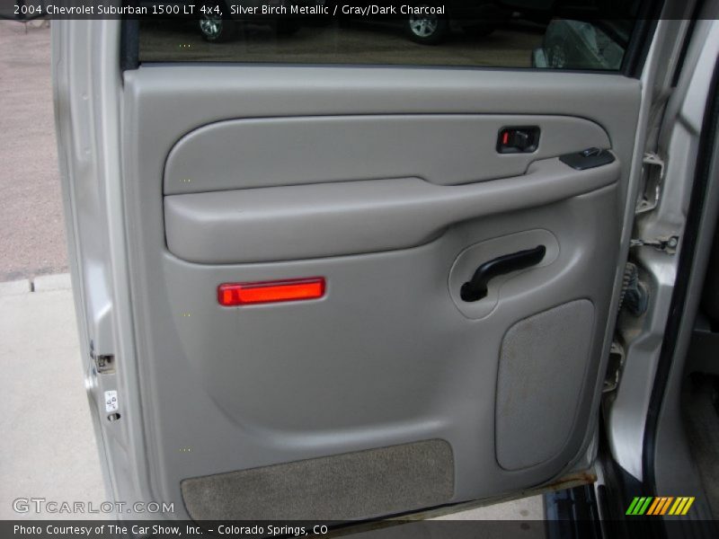 Silver Birch Metallic / Gray/Dark Charcoal 2004 Chevrolet Suburban 1500 LT 4x4