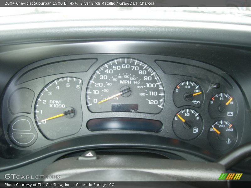 Silver Birch Metallic / Gray/Dark Charcoal 2004 Chevrolet Suburban 1500 LT 4x4