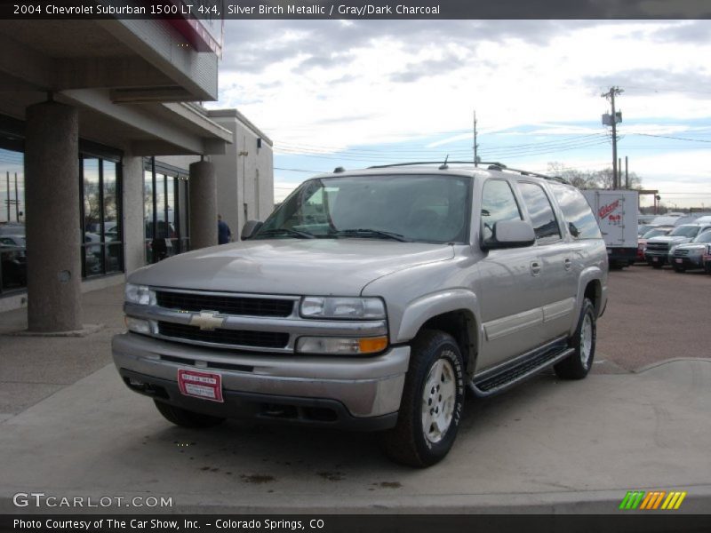 Silver Birch Metallic / Gray/Dark Charcoal 2004 Chevrolet Suburban 1500 LT 4x4