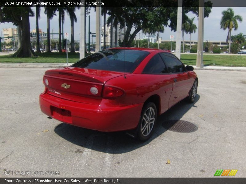 Victory Red / Graphite 2004 Chevrolet Cavalier Coupe