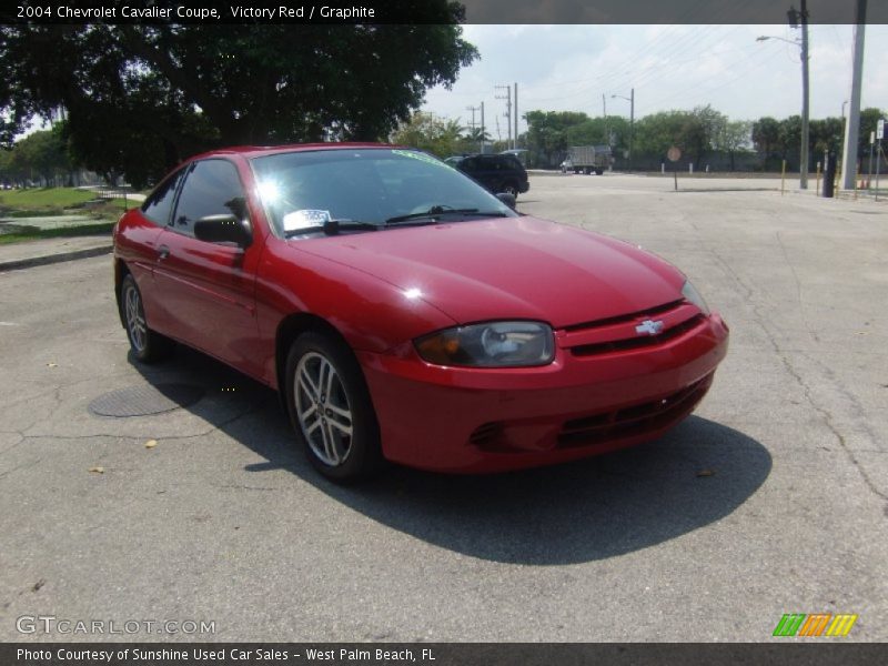 Victory Red / Graphite 2004 Chevrolet Cavalier Coupe