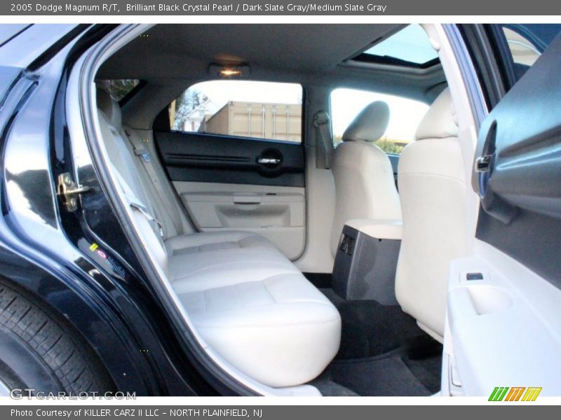 Brilliant Black Crystal Pearl / Dark Slate Gray/Medium Slate Gray 2005 Dodge Magnum R/T