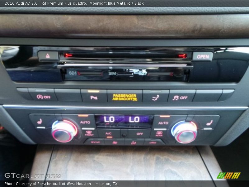 Controls of 2016 A7 3.0 TFSI Premium Plus quattro