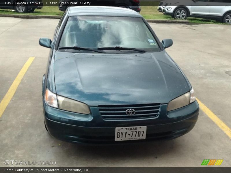Classic Green Pearl / Gray 1997 Toyota Camry LE