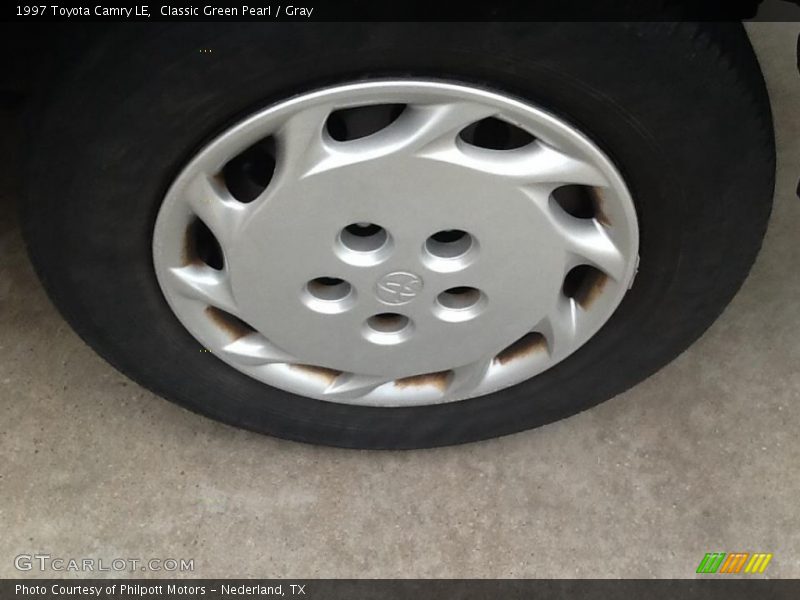 Classic Green Pearl / Gray 1997 Toyota Camry LE