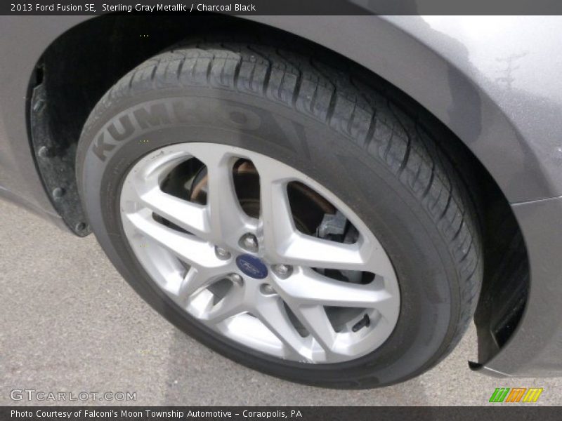Sterling Gray Metallic / Charcoal Black 2013 Ford Fusion SE