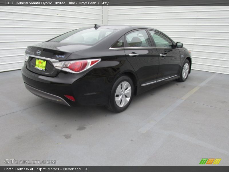 Black Onyx Pearl / Gray 2013 Hyundai Sonata Hybrid Limited