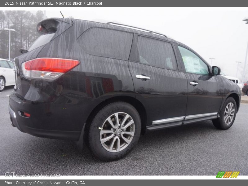 Magnetic Black / Charcoal 2015 Nissan Pathfinder SL