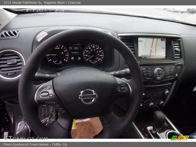 Dashboard of 2015 Pathfinder SL
