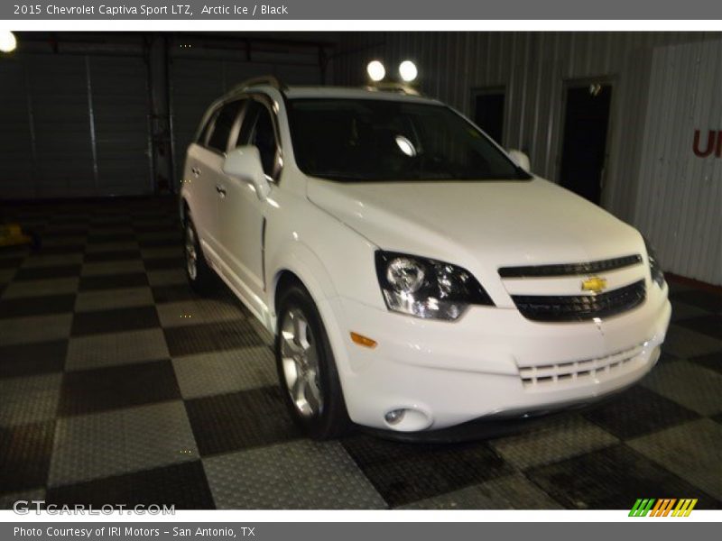 Arctic Ice / Black 2015 Chevrolet Captiva Sport LTZ