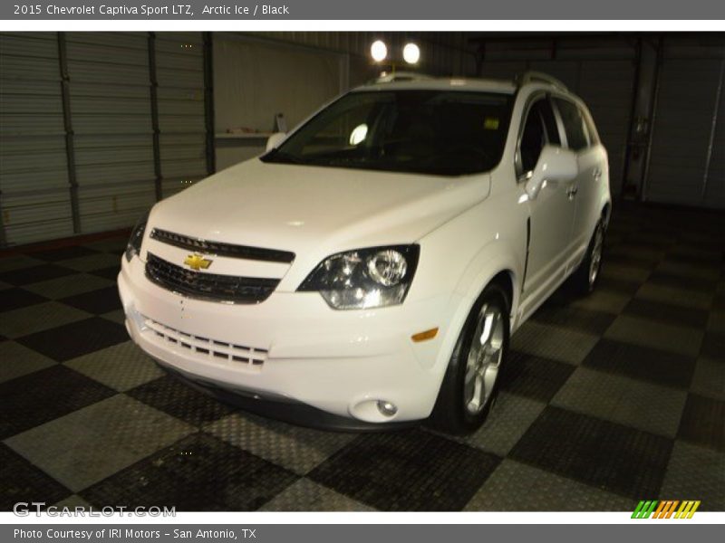Arctic Ice / Black 2015 Chevrolet Captiva Sport LTZ