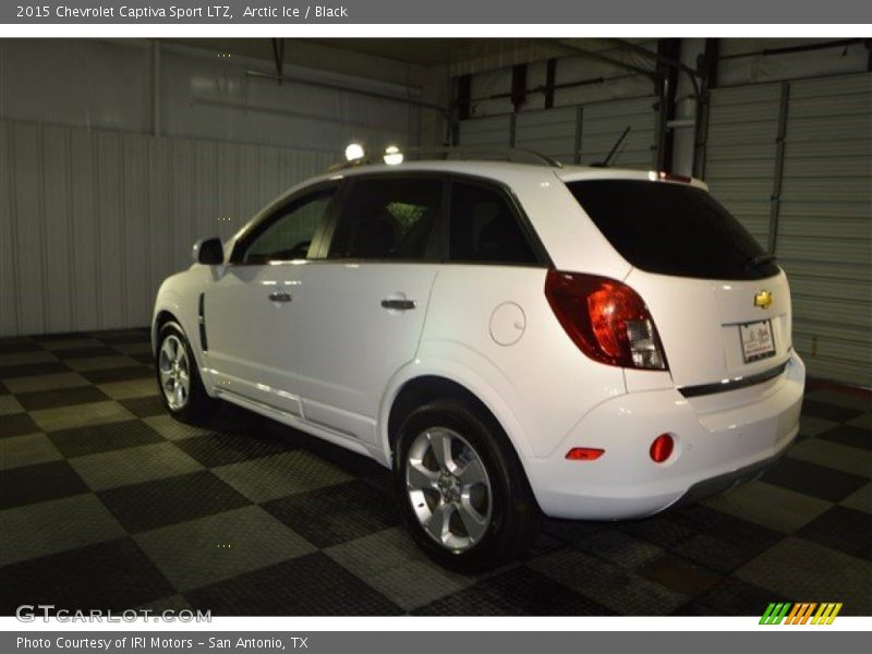 Arctic Ice / Black 2015 Chevrolet Captiva Sport LTZ