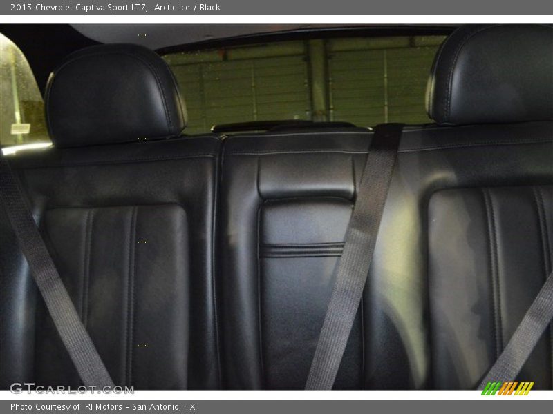 Arctic Ice / Black 2015 Chevrolet Captiva Sport LTZ