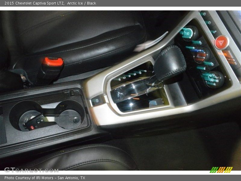 Arctic Ice / Black 2015 Chevrolet Captiva Sport LTZ
