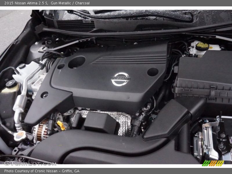Gun Metallic / Charcoal 2015 Nissan Altima 2.5 S