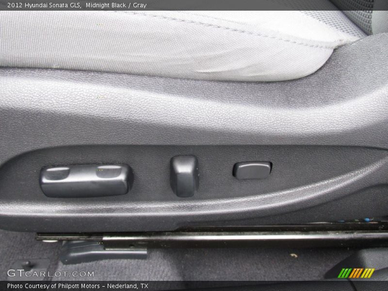 Midnight Black / Gray 2012 Hyundai Sonata GLS