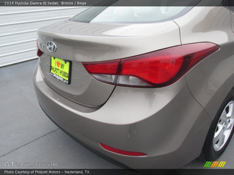 Bronze / Beige 2014 Hyundai Elantra SE Sedan