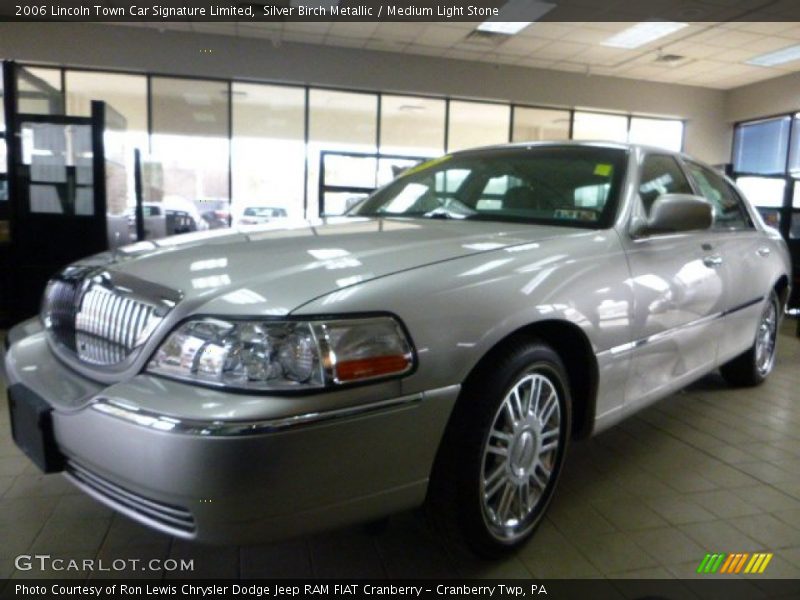 Silver Birch Metallic / Medium Light Stone 2006 Lincoln Town Car Signature Limited