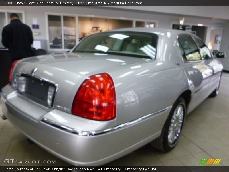 Silver Birch Metallic / Medium Light Stone 2006 Lincoln Town Car Signature Limited