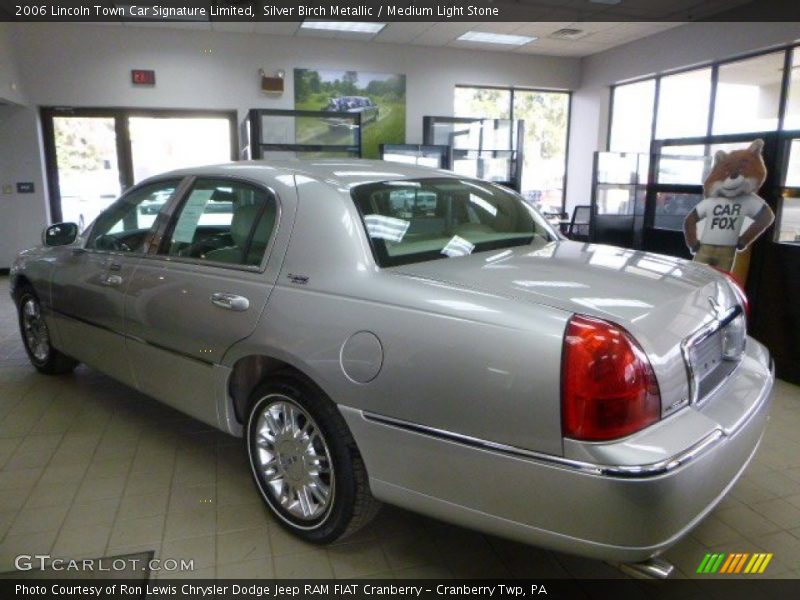 Silver Birch Metallic / Medium Light Stone 2006 Lincoln Town Car Signature Limited
