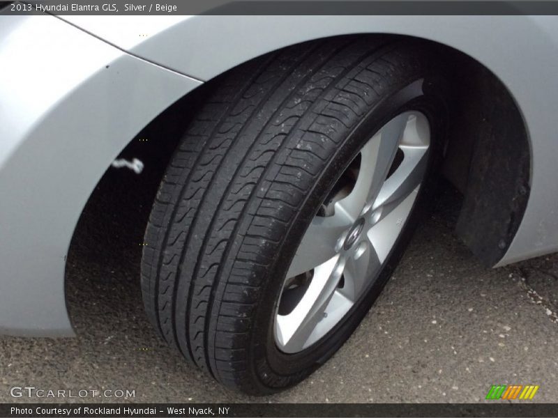 Silver / Beige 2013 Hyundai Elantra GLS