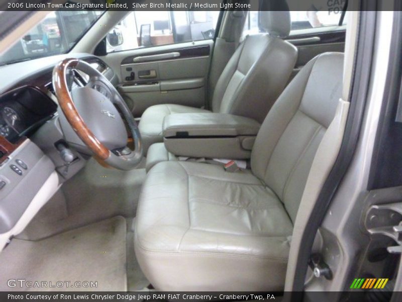 Silver Birch Metallic / Medium Light Stone 2006 Lincoln Town Car Signature Limited