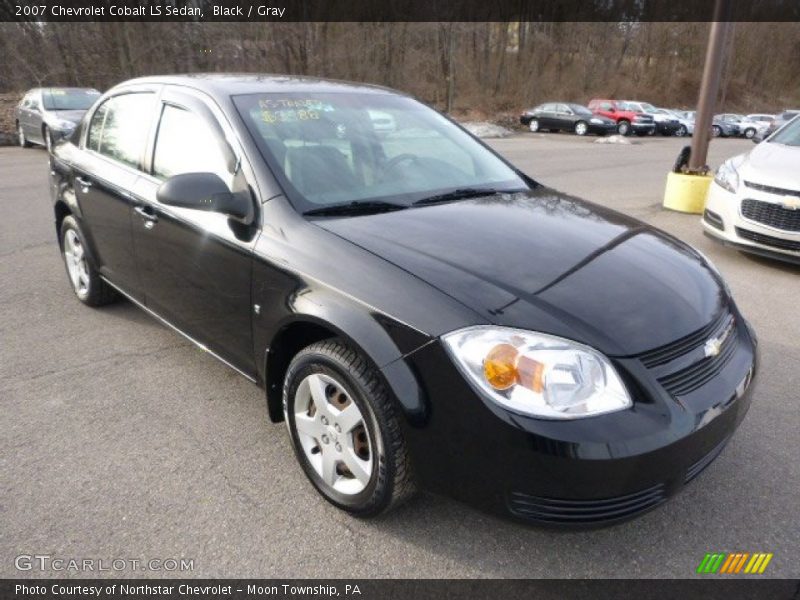 Front 3/4 View of 2007 Cobalt LS Sedan