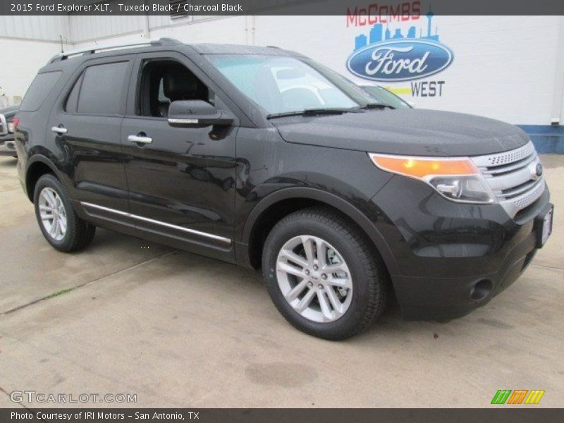 Tuxedo Black / Charcoal Black 2015 Ford Explorer XLT