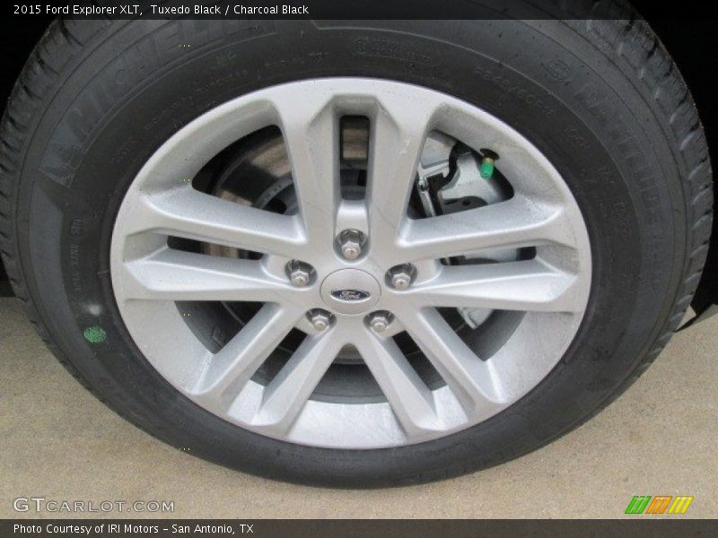 Tuxedo Black / Charcoal Black 2015 Ford Explorer XLT