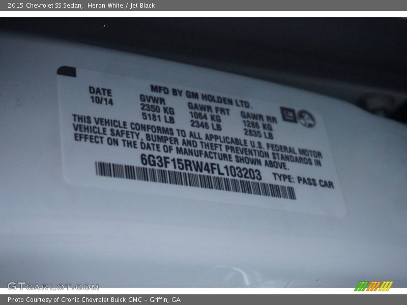 Heron White / Jet Black 2015 Chevrolet SS Sedan