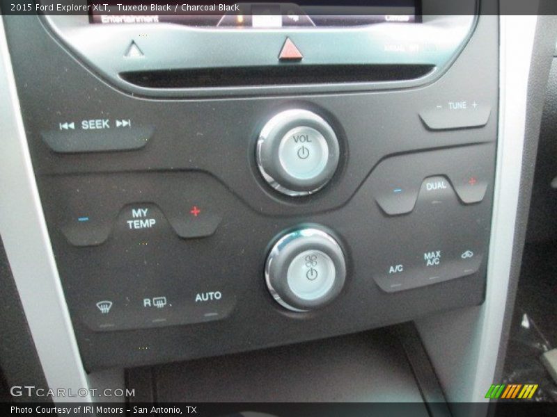 Tuxedo Black / Charcoal Black 2015 Ford Explorer XLT