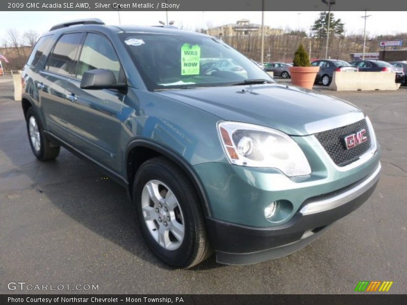 Front 3/4 View of 2009 Acadia SLE AWD