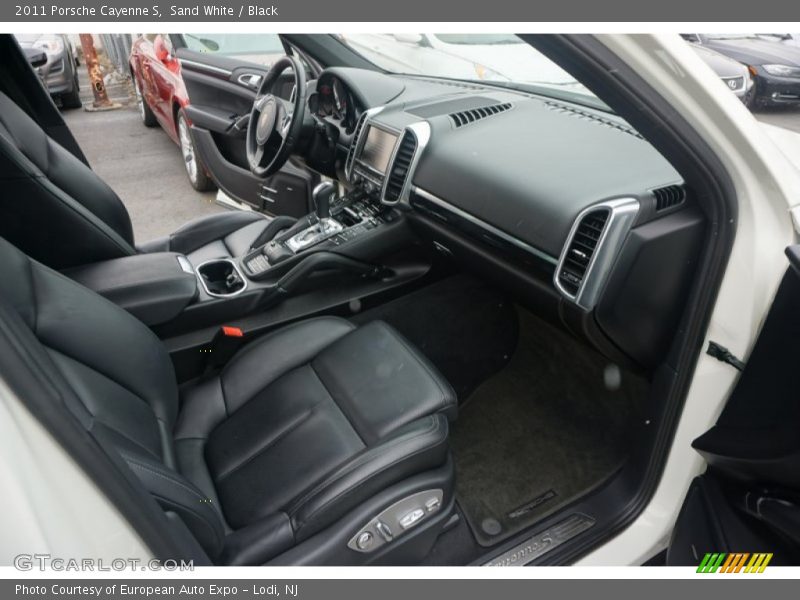 Sand White / Black 2011 Porsche Cayenne S