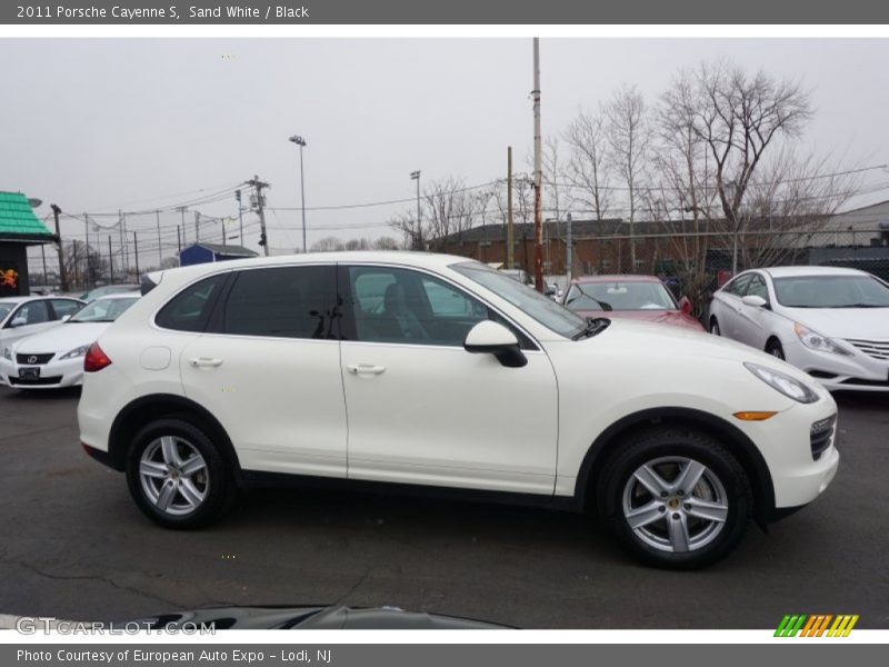 Sand White / Black 2011 Porsche Cayenne S