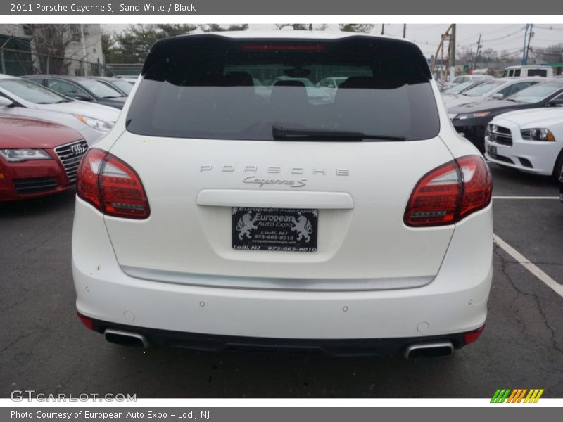 Sand White / Black 2011 Porsche Cayenne S