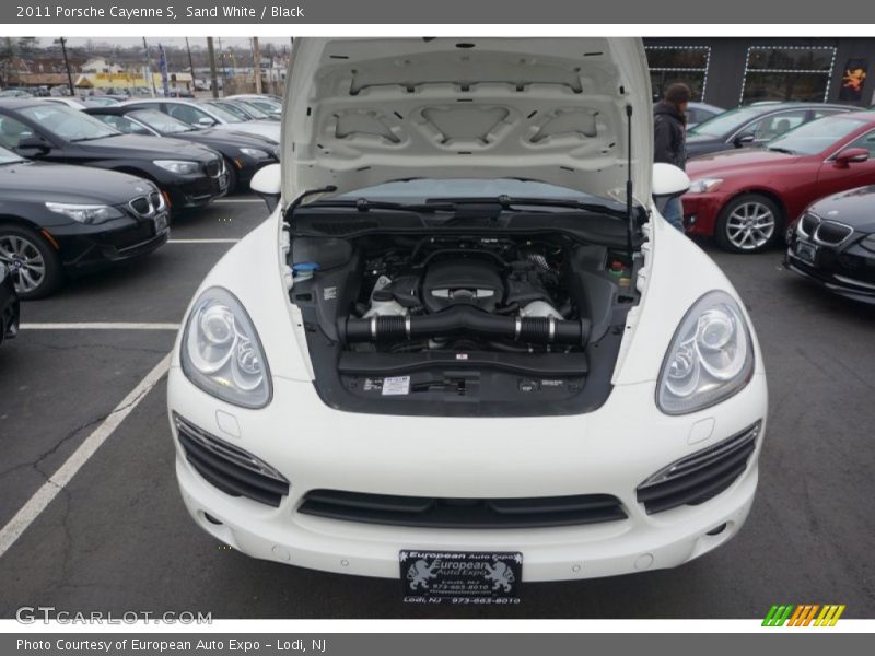 Sand White / Black 2011 Porsche Cayenne S