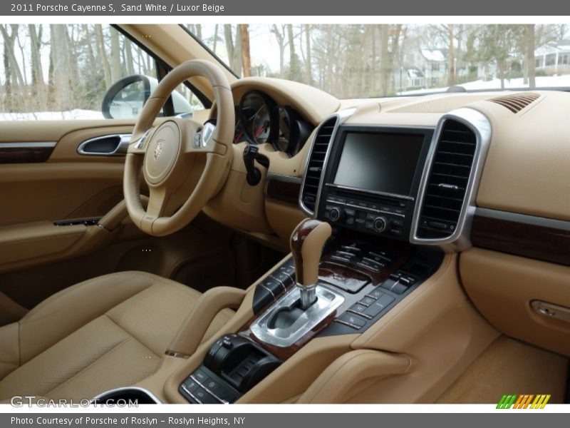 Sand White / Luxor Beige 2011 Porsche Cayenne S