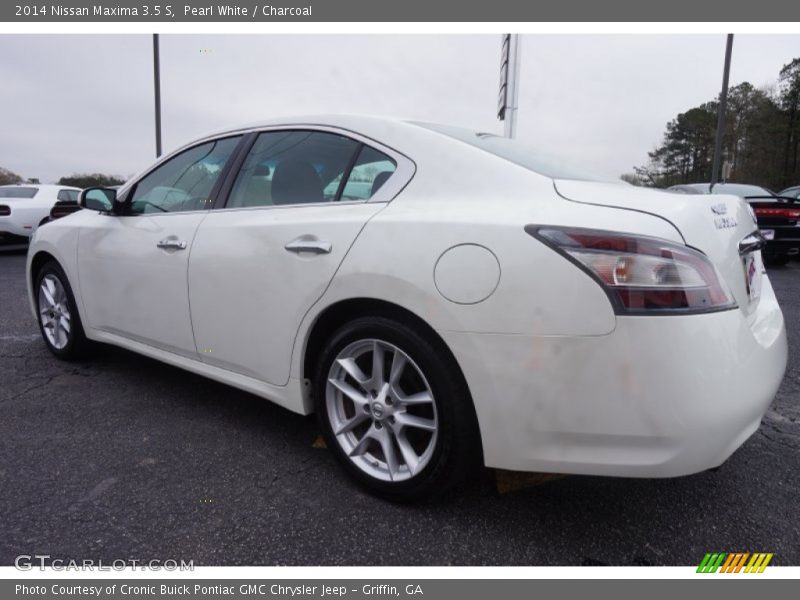 Pearl White / Charcoal 2014 Nissan Maxima 3.5 S