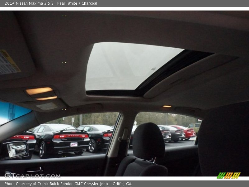 Pearl White / Charcoal 2014 Nissan Maxima 3.5 S