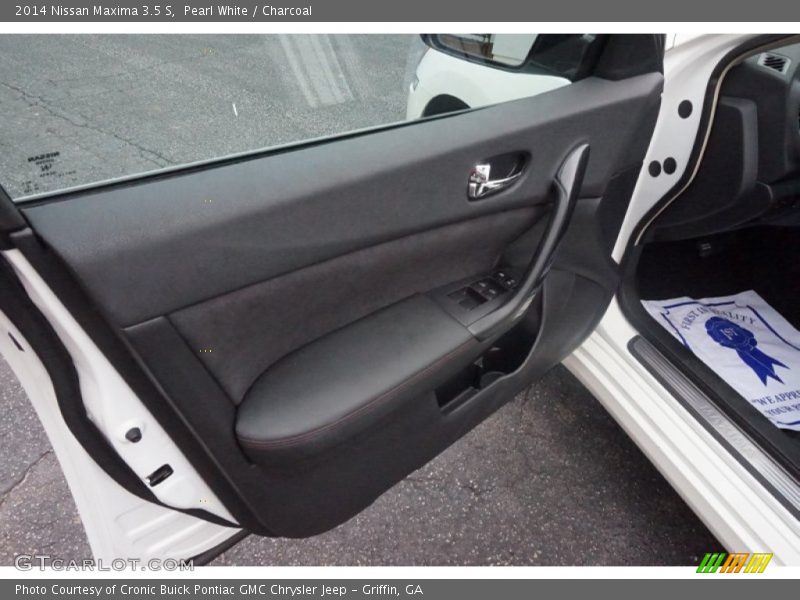 Pearl White / Charcoal 2014 Nissan Maxima 3.5 S