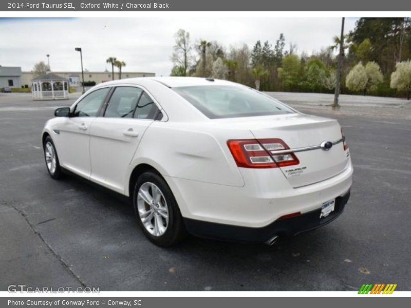 Oxford White / Charcoal Black 2014 Ford Taurus SEL