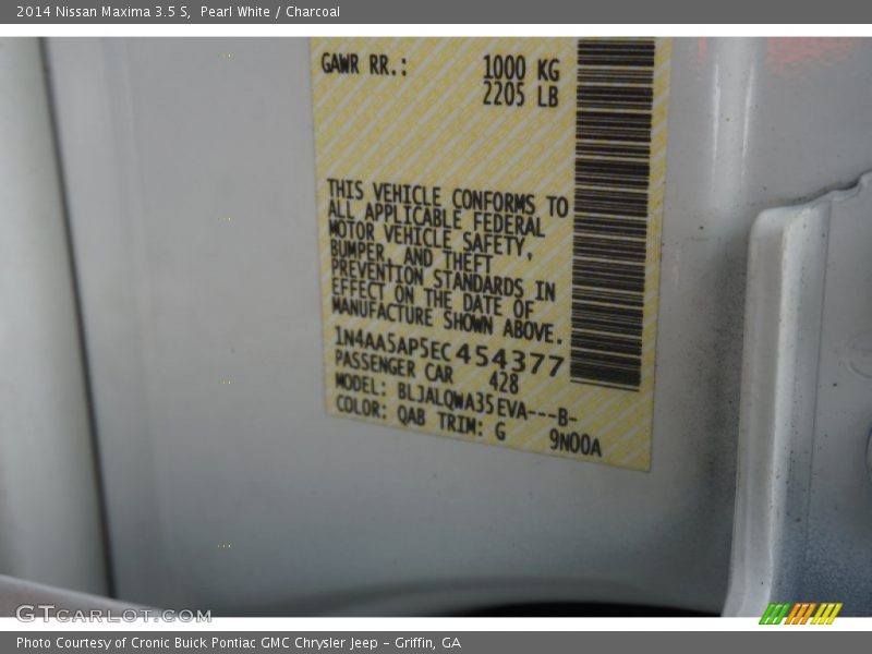 Pearl White / Charcoal 2014 Nissan Maxima 3.5 S