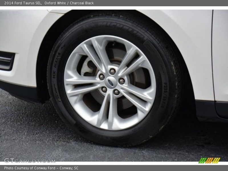  2014 Taurus SEL Wheel