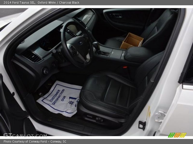 Oxford White / Charcoal Black 2014 Ford Taurus SEL