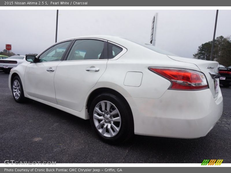 Pearl White / Charcoal 2015 Nissan Altima 2.5 S