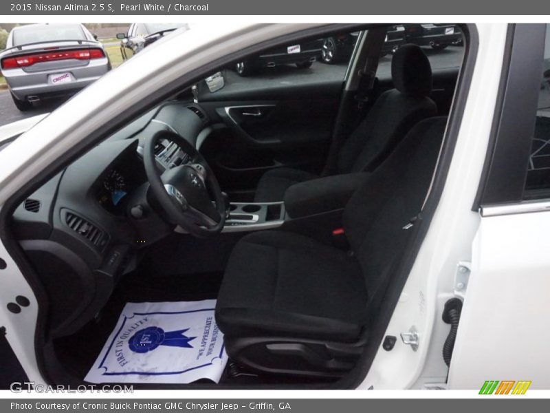 Pearl White / Charcoal 2015 Nissan Altima 2.5 S
