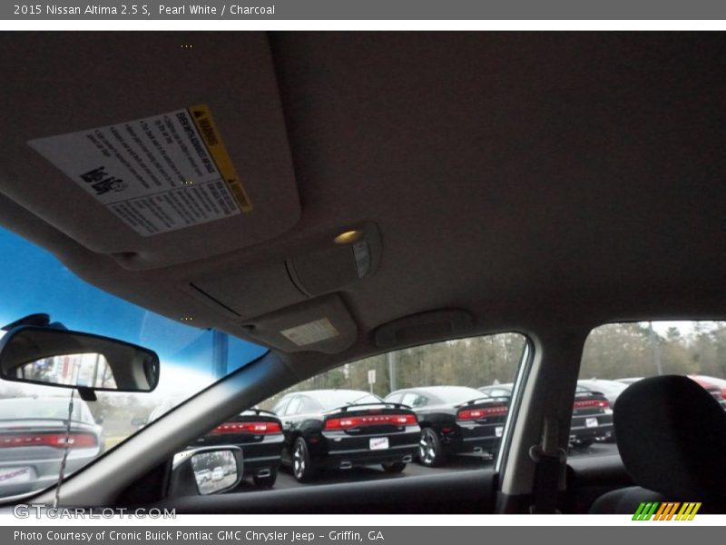 Pearl White / Charcoal 2015 Nissan Altima 2.5 S