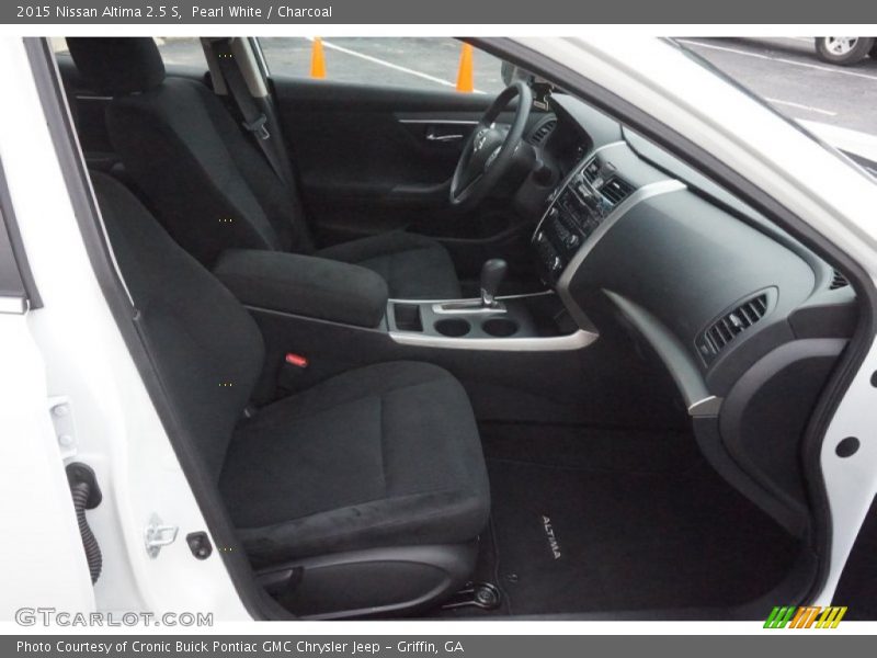 Pearl White / Charcoal 2015 Nissan Altima 2.5 S